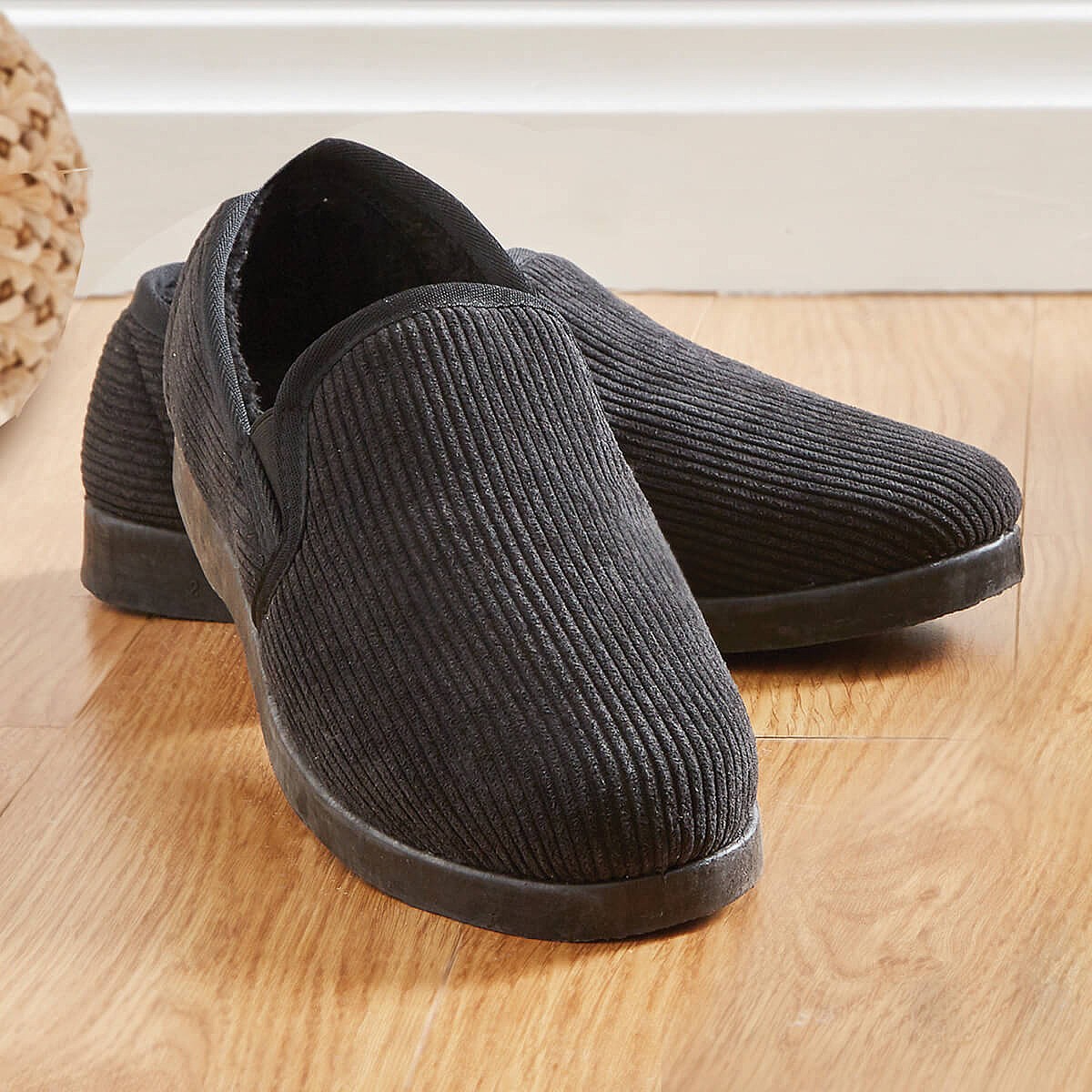 mens slippers with grip soles