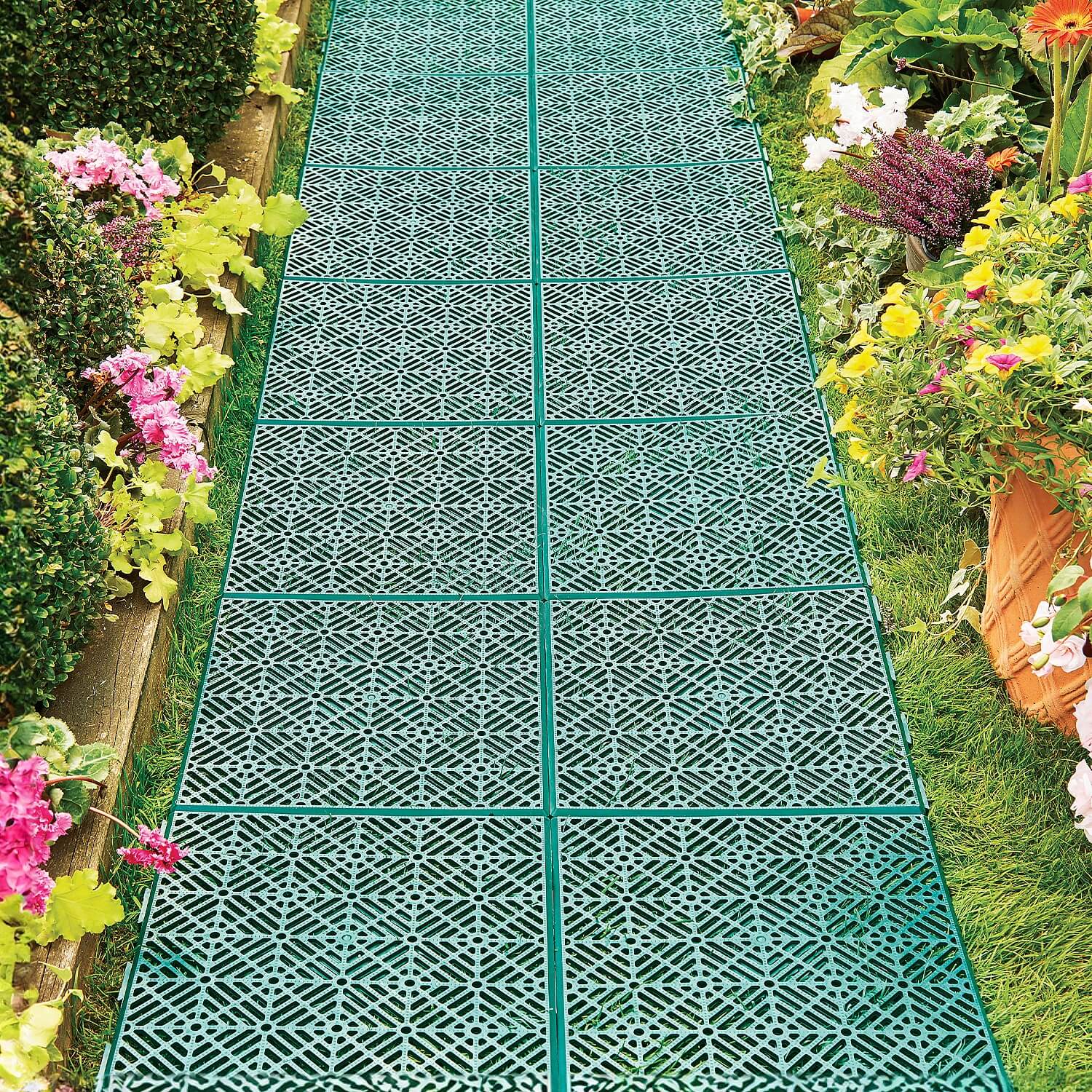 Pack of 5 Modular Garden Tiles - Weatherproof & Non-Slip.