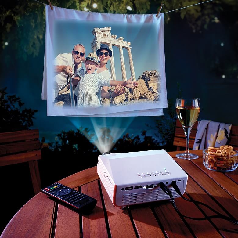 Poročna darila za prijatelje - Mini projektor