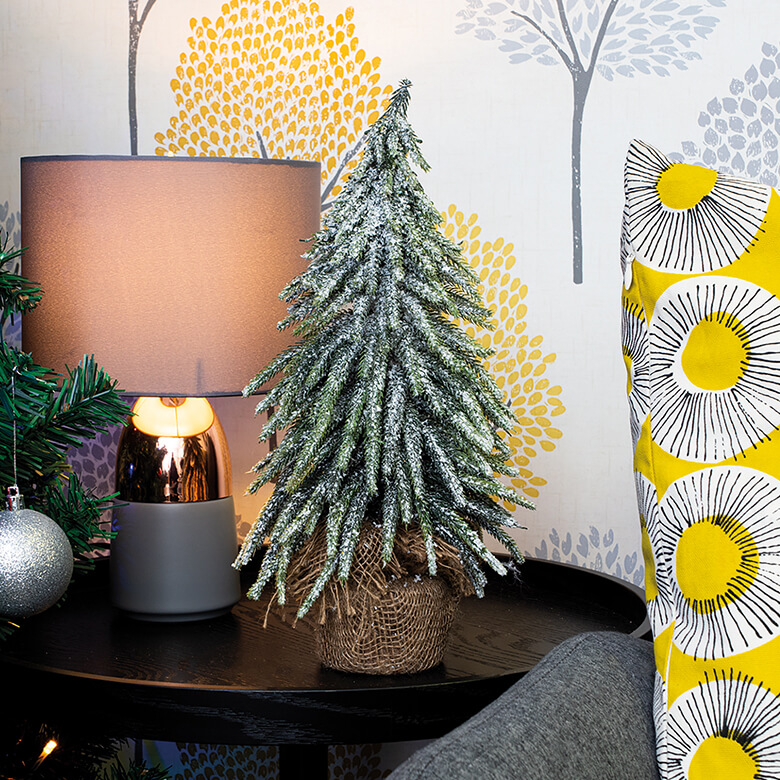 yellow and grey christmas tree decorations