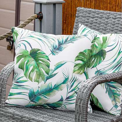 Outdoor Rugs & Cushions | Garden Furniture | Garden & Outdoors ...